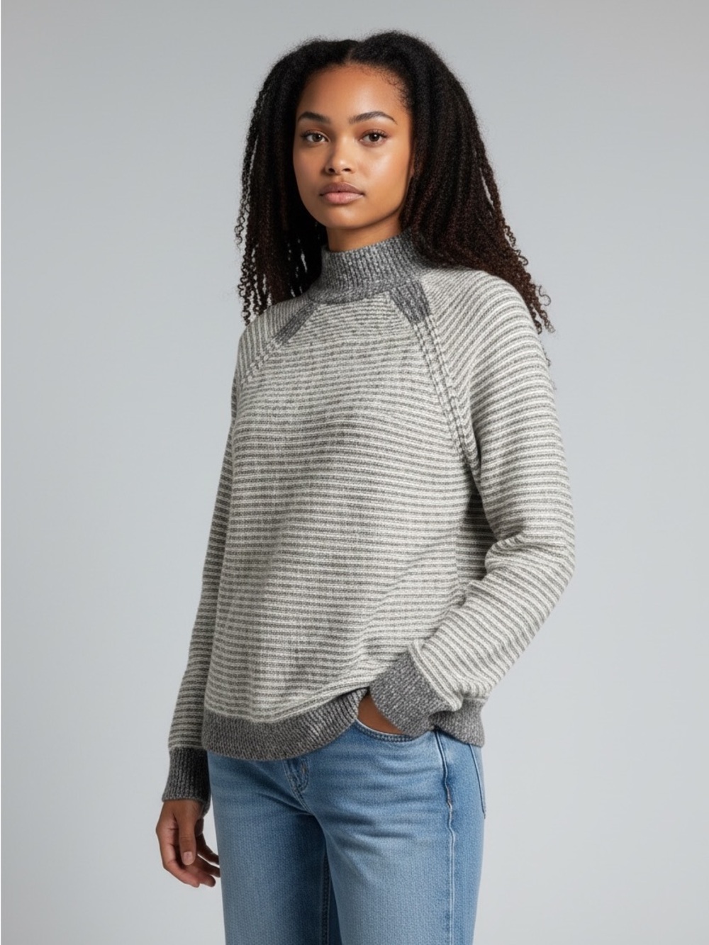 Abercrombie & Fitch Soft muted Gray striped sweater. SZ.M